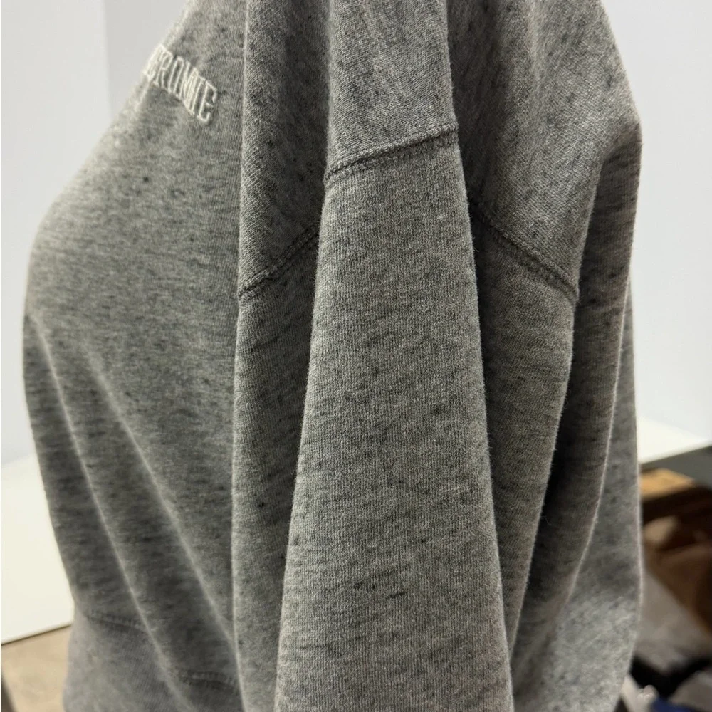 Abercrombie & Fitch Women's Gray Cropped Neck Sweatshirt Size Medium - Picture 2 of 8